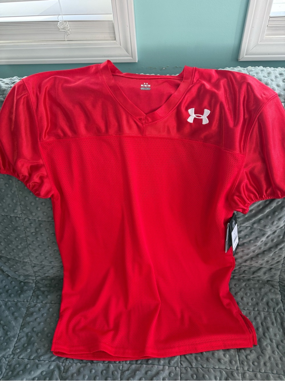 Under Armour Red Performance Athletic Jersey - Crew Neck